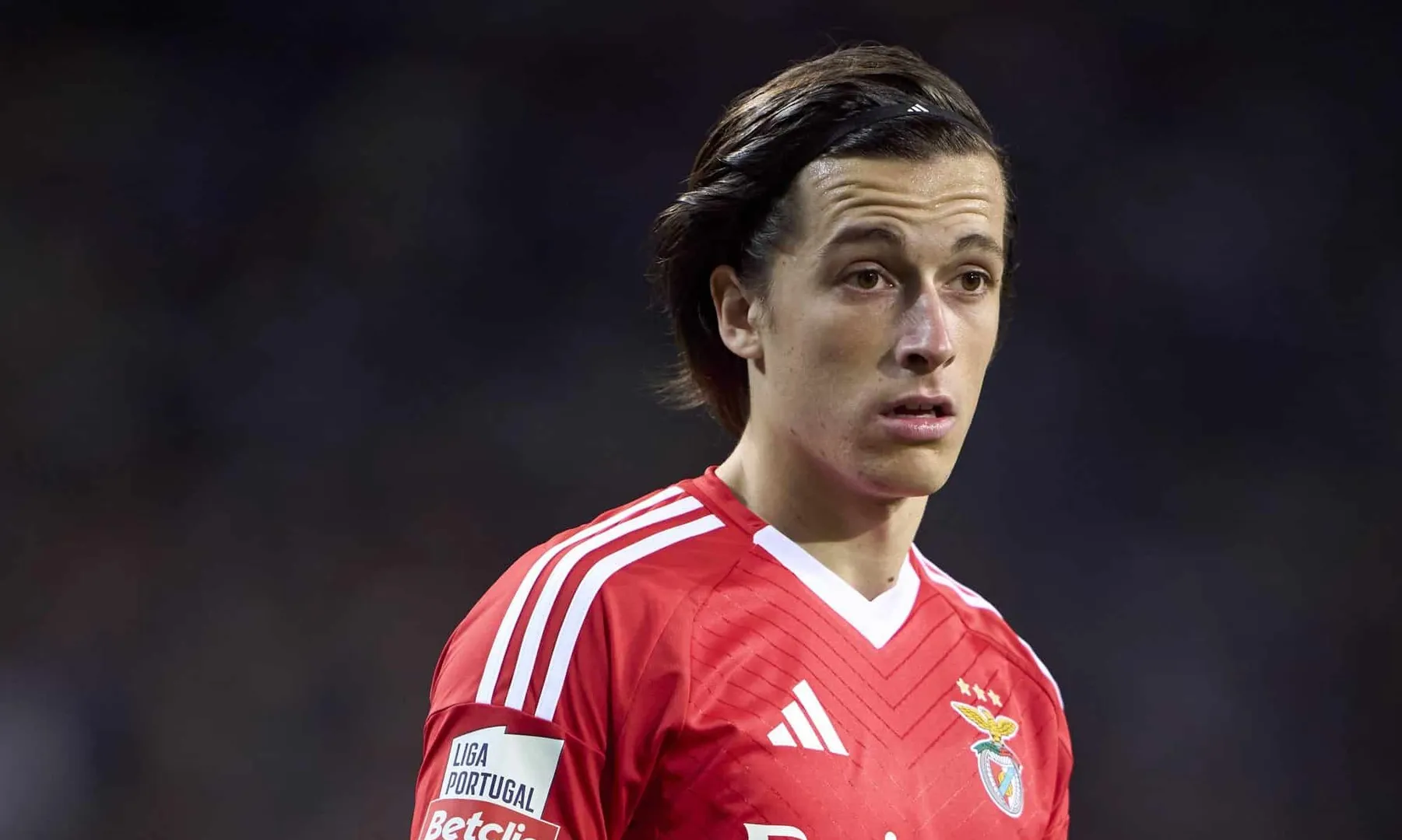 &Aacute;lvaro Carreras em jogo do Benfica