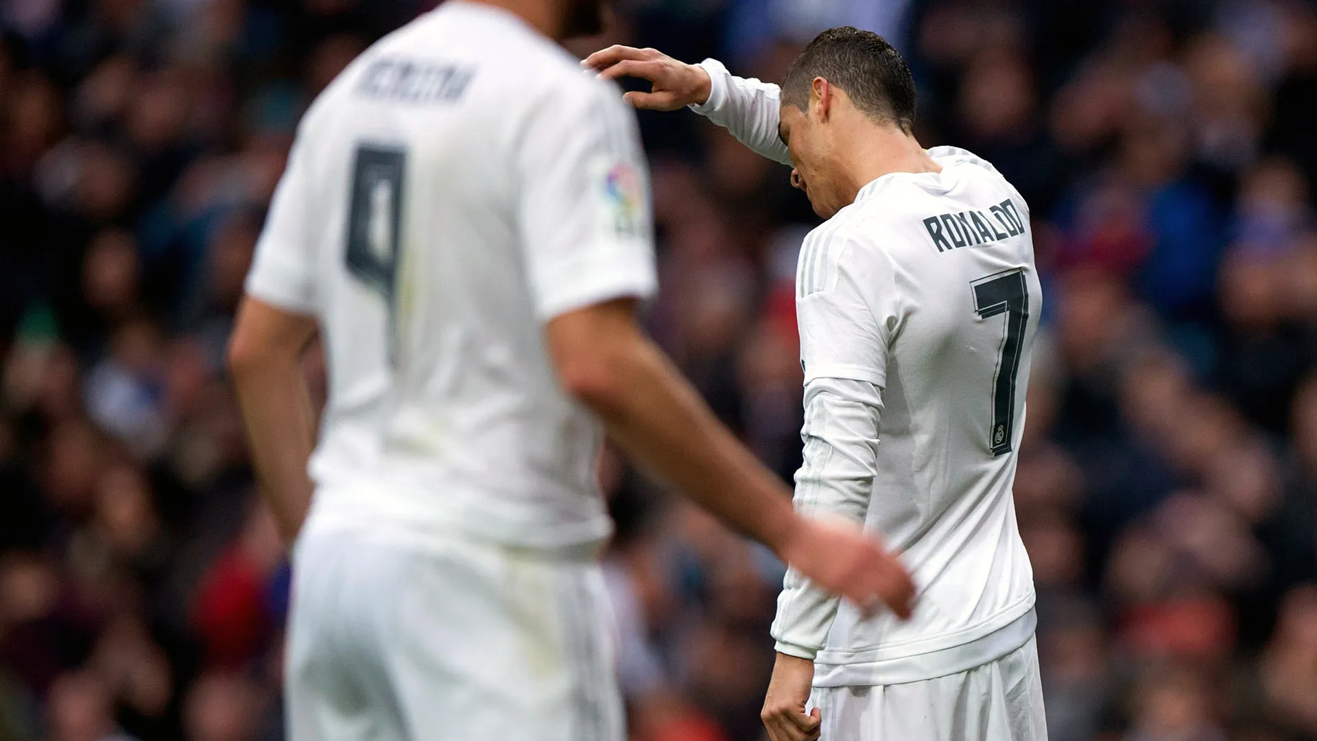 Campanha contra o Real Madrid come&ccedil;a em campo, com um time que joga mal salvo por seu craque