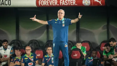 &lsquo;&Agrave; beira do abismo&rsquo;: imprensa internacional repercute vexame da Sele&ccedil;&atilde;o contra o Paraguai