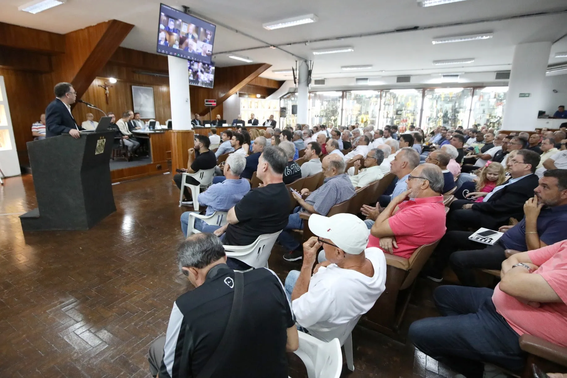 Relat&oacute;rio mostra que Santos teve d&eacute;ficit de quase R$ 14 milh&otilde;es no 2&ordm; trimestre de 2024