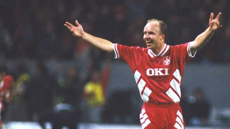 Miroslav Kadlec esteve nos dois t&iacute;tulos do Kaiserslautern