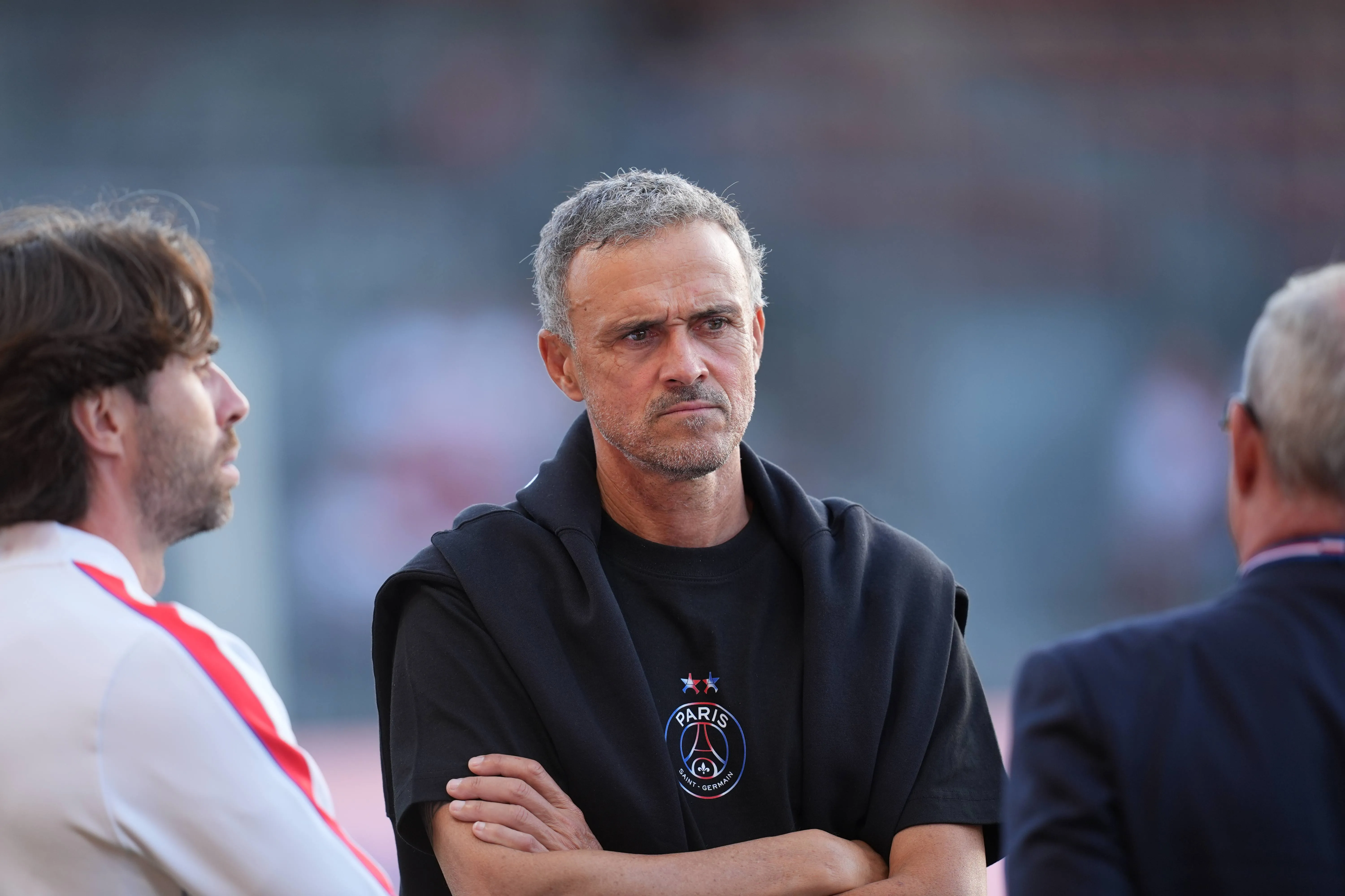 PSG faz primeira oferta de renova&ccedil;&atilde;o a astro em grande fase