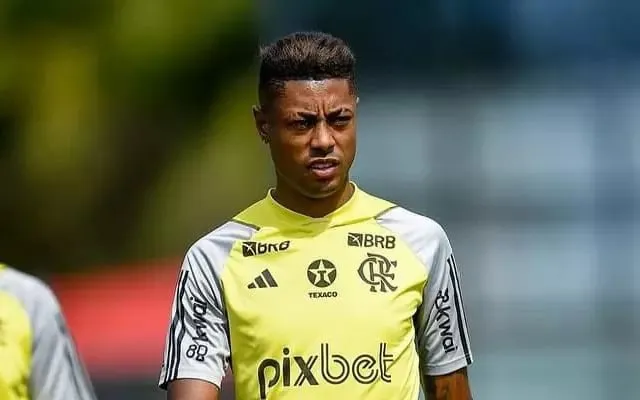 Bruno Henrique est&aacute; fora de Flamengo x Crici&uacute;ma; Cebolinha e uruguaios voltam