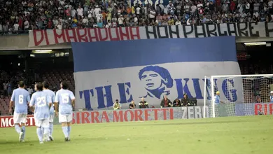 Maradona critica Higua&iacute;n: &ldquo;O que ele tem em N&aacute;poles n&atilde;o encontrar&aacute; em nenhum outro lugar&rdquo;