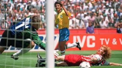Nos 55 anos de Bebeto, uma cole&ccedil;&atilde;o com os 50 gols mais bonitos de sua carreira