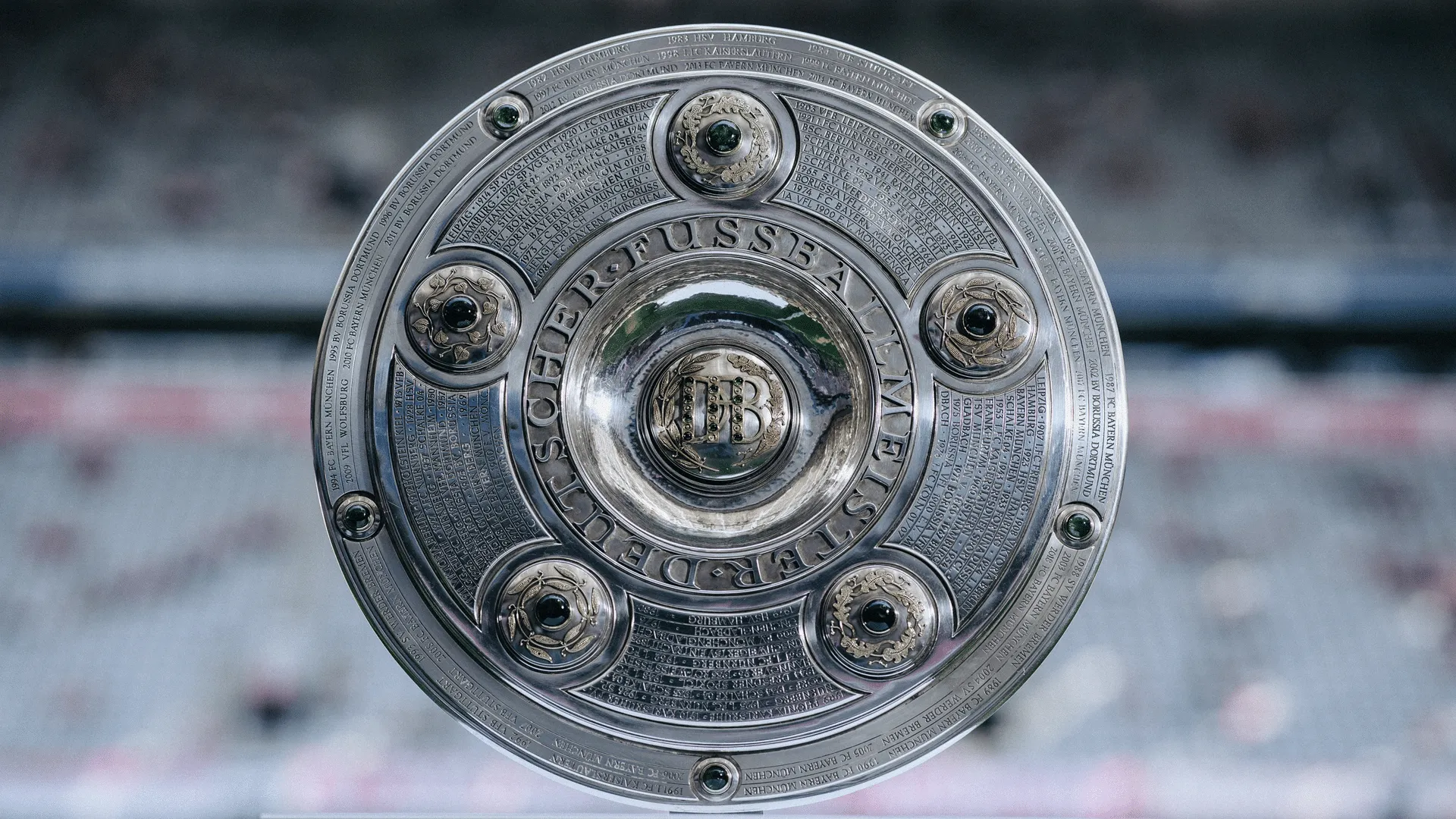 Clube a clube, este &eacute; o Guia Trivela da Bundesliga 2023/24