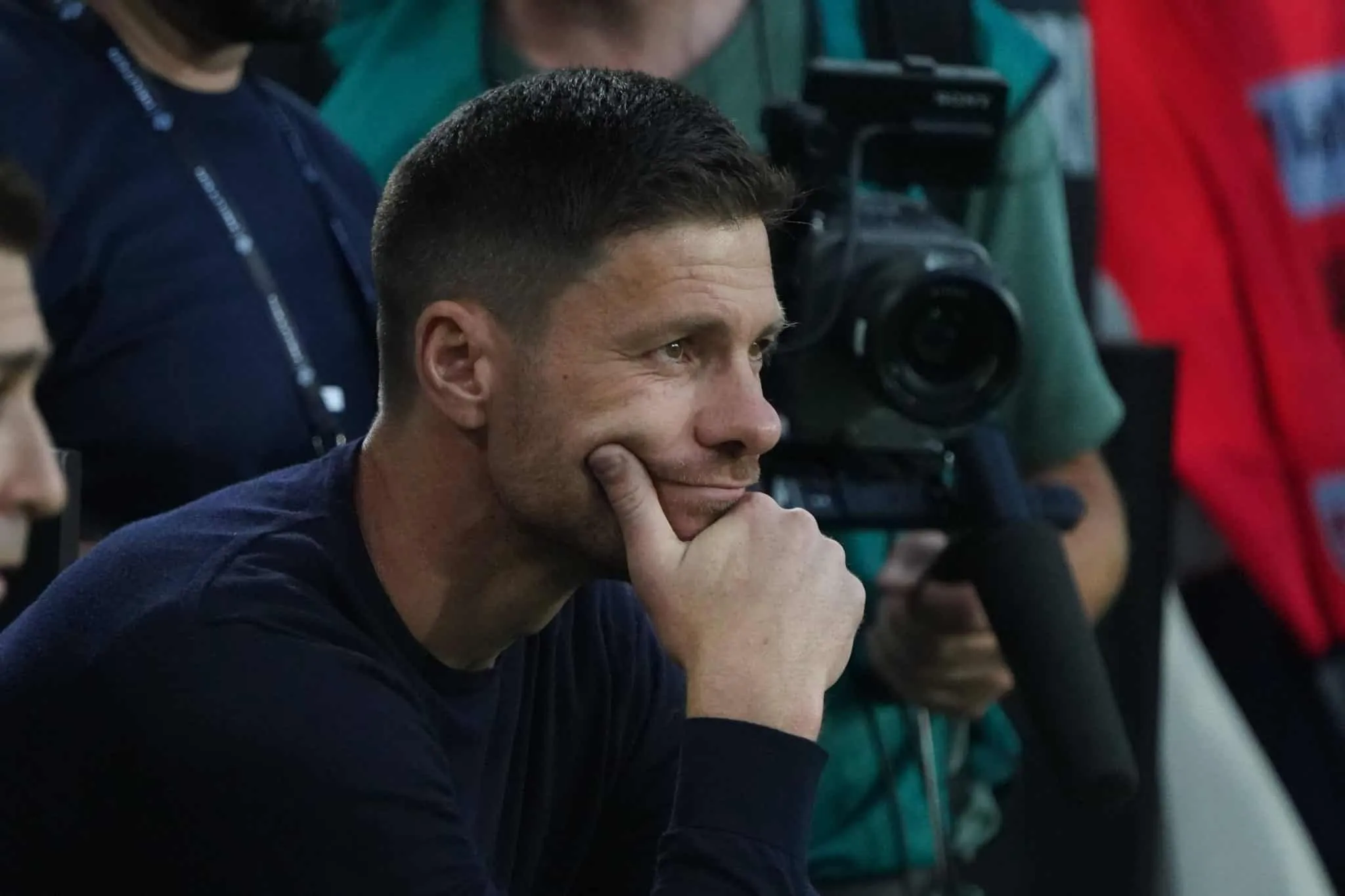 Xabi time: Bayer Leverkusen aplica famoso veneno para come&ccedil;ar Bundesliga com vit&oacute;ria