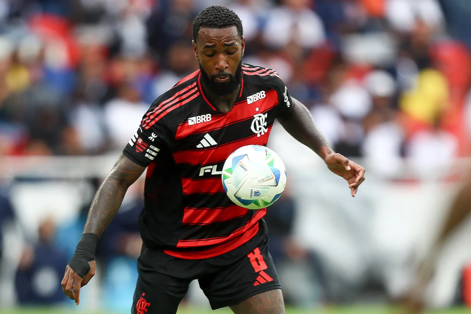 Gerson, em a&ccedil;&atilde;o contra a LDU