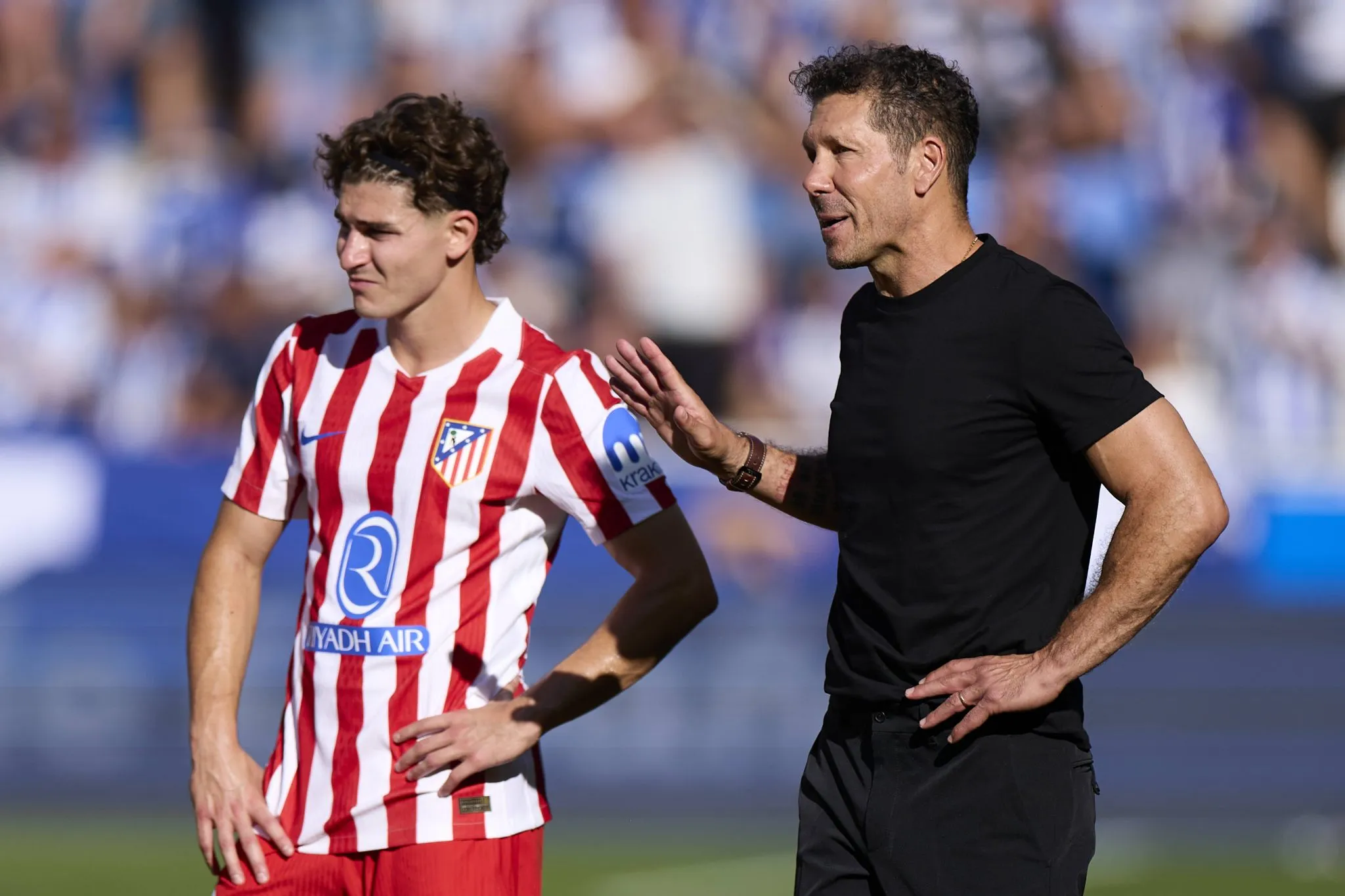 Juli&aacute;n Alvarez e Diego Simeone