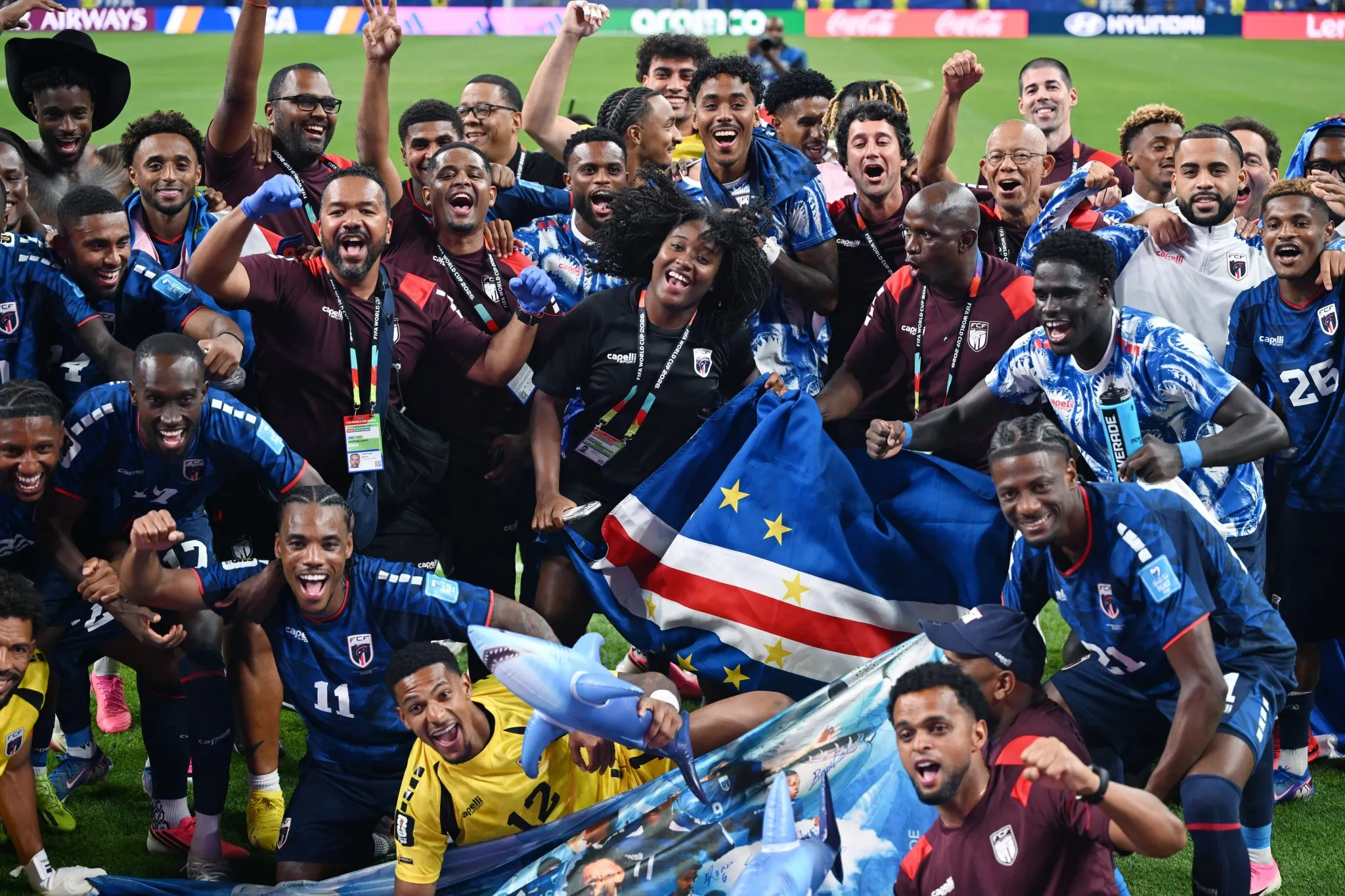 Cabo-verdianos celebram classifica&ccedil;&atilde;o hist&oacute;rica ao mata-mata da Copa do Mundo