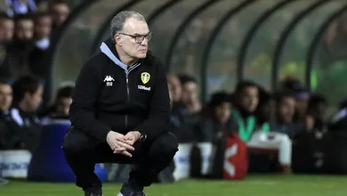 Leeds de Marcelo Bielsa &eacute; multado em 200 mil libras por caso de espionagem de advers&aacute;rios