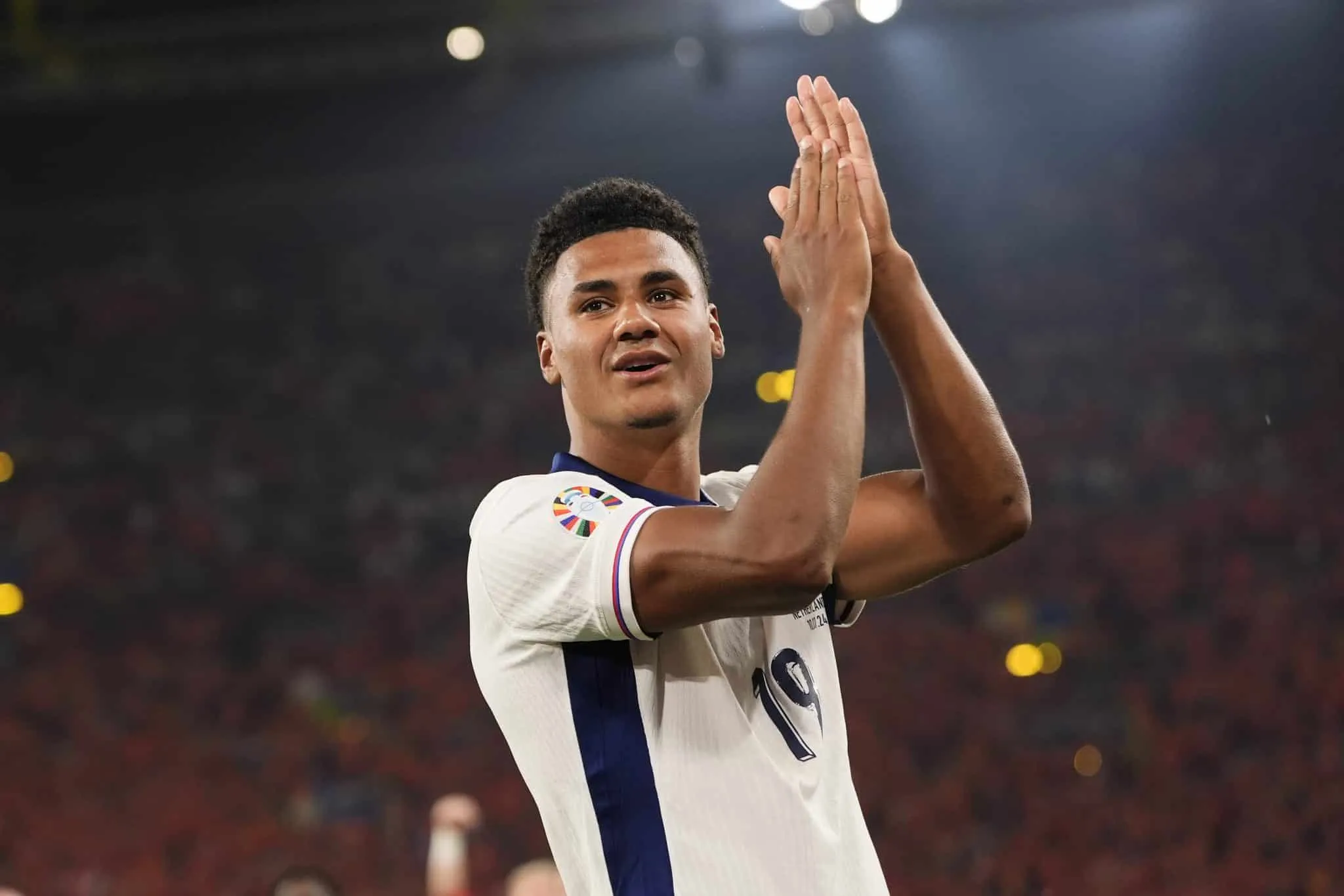 Her&oacute;i da Inglaterra afirma que a sele&ccedil;&atilde;o se parece com o Real Madrid