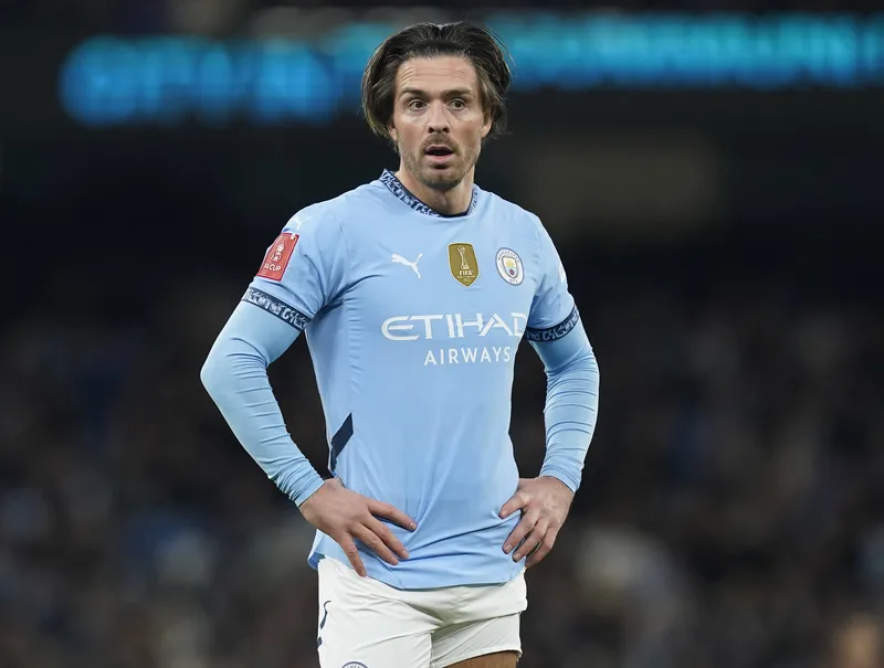 Grealish em a&ccedil;&atilde;o pelo Manchester City