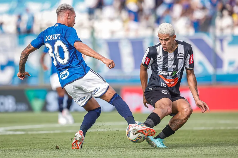 Ex-Cruzeiro, Wallisson, volante do Athletic, enfrentou a equipe que defendeu durante boa parte de 2023