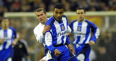 Em dia de Real Madrid x Depor, vale lembrar a obra-prima de Zidane em 2002