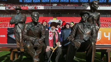 Torcedor de 102 anos viajou 2 mil km para ver o Spartak e recebeu grande homenagem