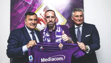 Um artista em Floren&ccedil;a: Rib&eacute;ry fecha com a Fiorentina e se torna atra&ccedil;&atilde;o para a Serie A