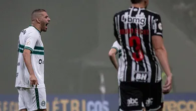 Coritiba surpreende e imp&otilde;e primeira derrota do Atl&eacute;tico-MG na Arena MRV