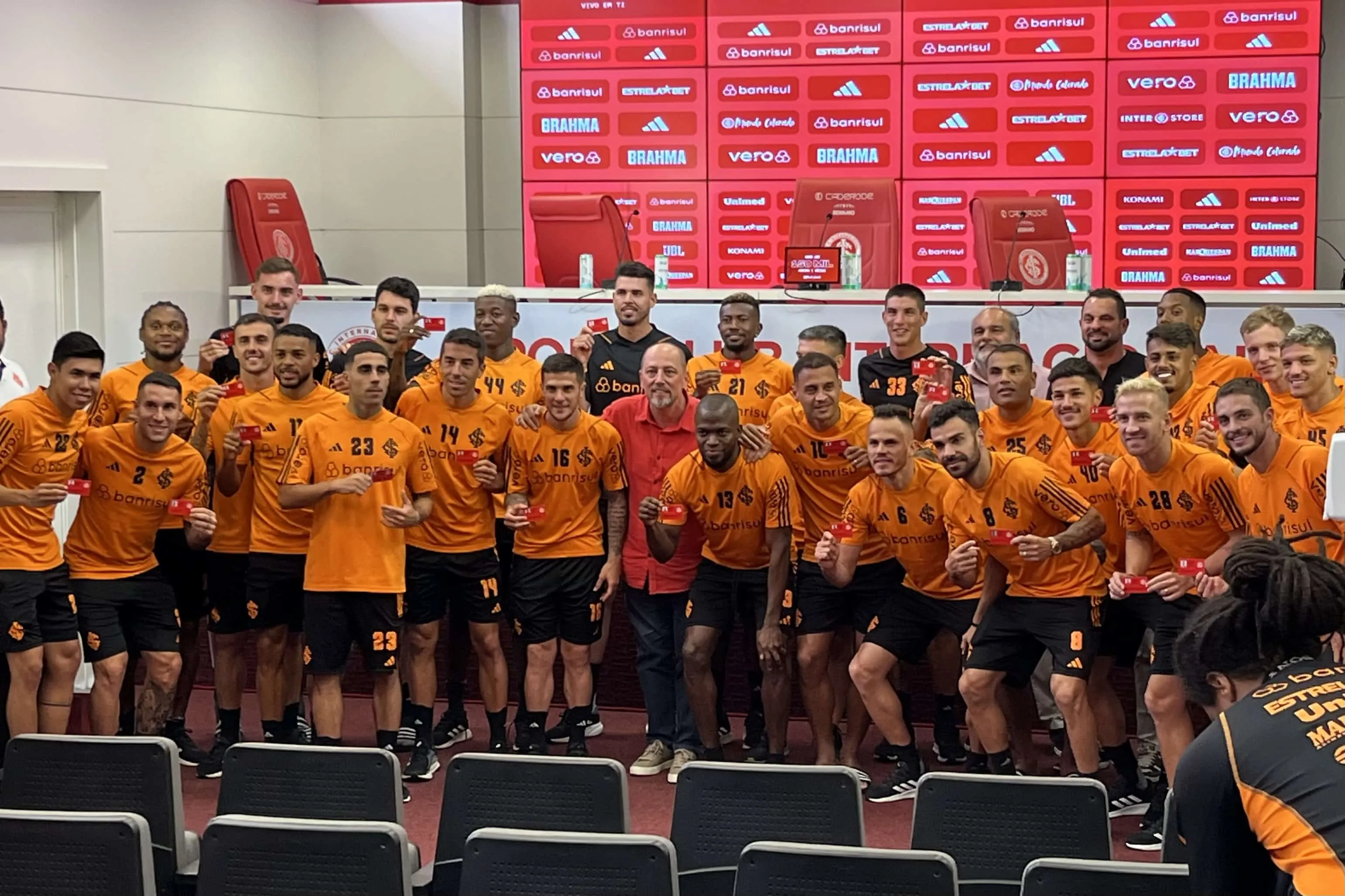 Sem Coudet, mas com tr&ecirc;s refor&ccedil;os e obsess&atilde;o por t&iacute;tulos: confira como foi a reapresenta&ccedil;&atilde;o do Internacional