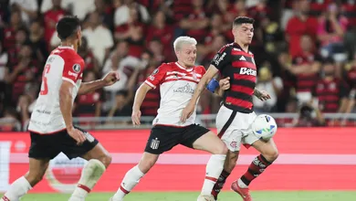 &lsquo;Estudiantes come&ccedil;ou a acreditar&rsquo;: Imprensa argentina repercute jogo contra o Flamengo