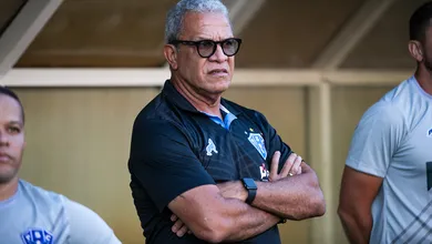 Em decis&atilde;o in&eacute;dita, STJD pune H&eacute;lio dos Anjos, t&eacute;cnico do Paysandu, por homofobia