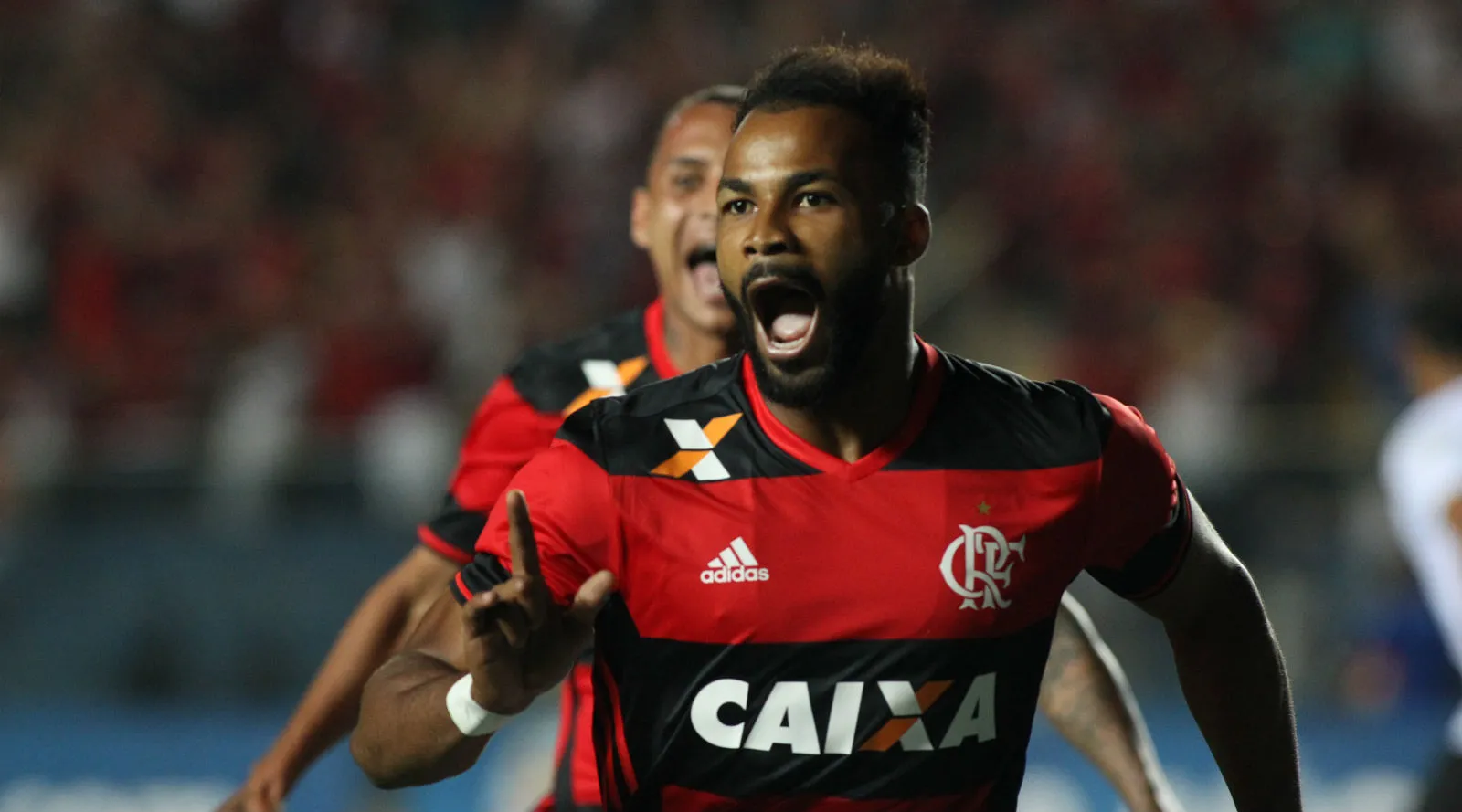 Em uma classifica&ccedil;&atilde;o na ra&ccedil;a, fica at&eacute; dif&iacute;cil de escolher o maior gola&ccedil;o do Flamengo