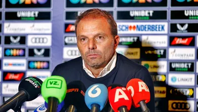 Diante da crise hist&oacute;rica do Ajax, a demiss&atilde;o de Maurice Steijn era irremedi&aacute;vel