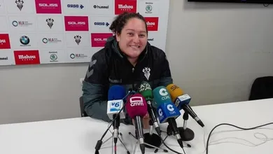Milagros Mart&iacute;nez Dominguez ser&aacute; a primeira treinadora de um time masculino no Jap&atilde;o, no Suzuka Unlimited