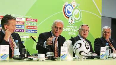 L&aacute; vem eles de novo: ex-dirigentes s&atilde;o indiciados na Su&iacute;&ccedil;a por fraude na Copa 2006