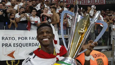 Entenda por que novo contrato de Arboleda com o S&atilde;o Paulo&nbsp;&eacute;&nbsp;hist&oacute;rico