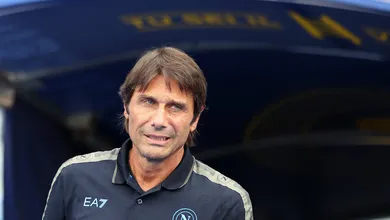 Napoli de Conte inicia trabalho com cr&iacute;tica &agrave; gest&atilde;o e vexame para candidato a rebaixamento