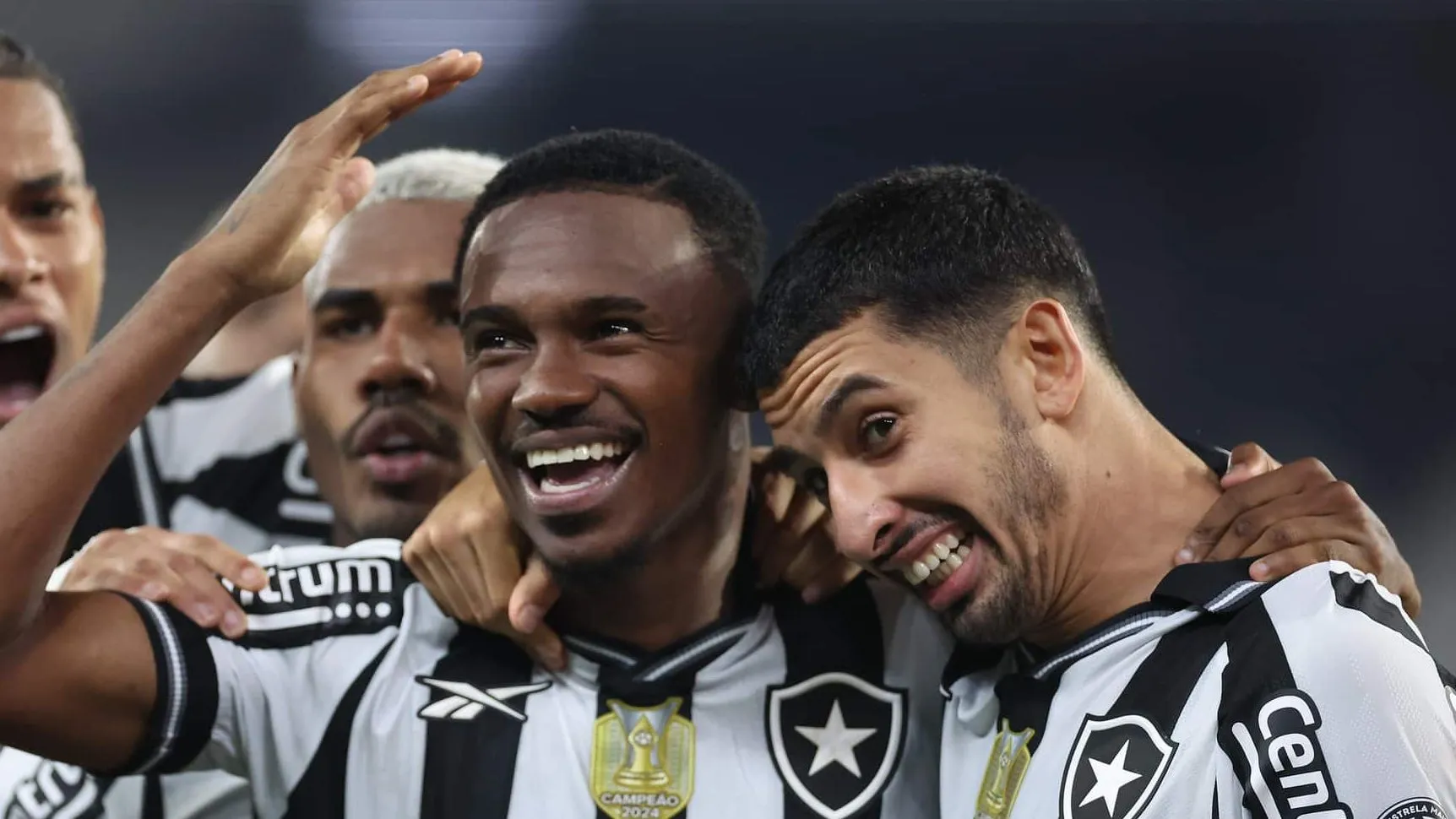 Mais do que tr&ecirc;s pontos: Botafogo &eacute; liderado contra o Bahia por quem buscava reden&ccedil;&atilde;o
