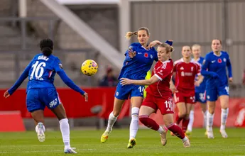 Fiasco do Liverpool e desprezo do United exp&otilde;em descaso com futebol feminino na Inglaterra