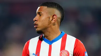 Com futuro ainda indefinido, Savinho &eacute; exaltado por t&eacute;cnico do Girona