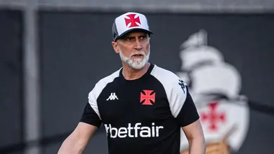 &lsquo;Batismo&rsquo; de &Aacute;lvaro Pacheco, cl&aacute;ssico com o Flamengo tem sido dor de cabe&ccedil;a no Vasco