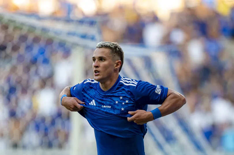 Foto: (Staff Images/Cruzeiro) - Mateus Vital, do Cruzeiro