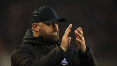 Torcida do Birmingham se volta contra Wayne Rooney, que cobra refor&ccedil;os para fazer melhor trabalho