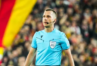 Noitada de &aacute;rbitros escalados para a Champions League tem roubo e acaba em pris&atilde;o