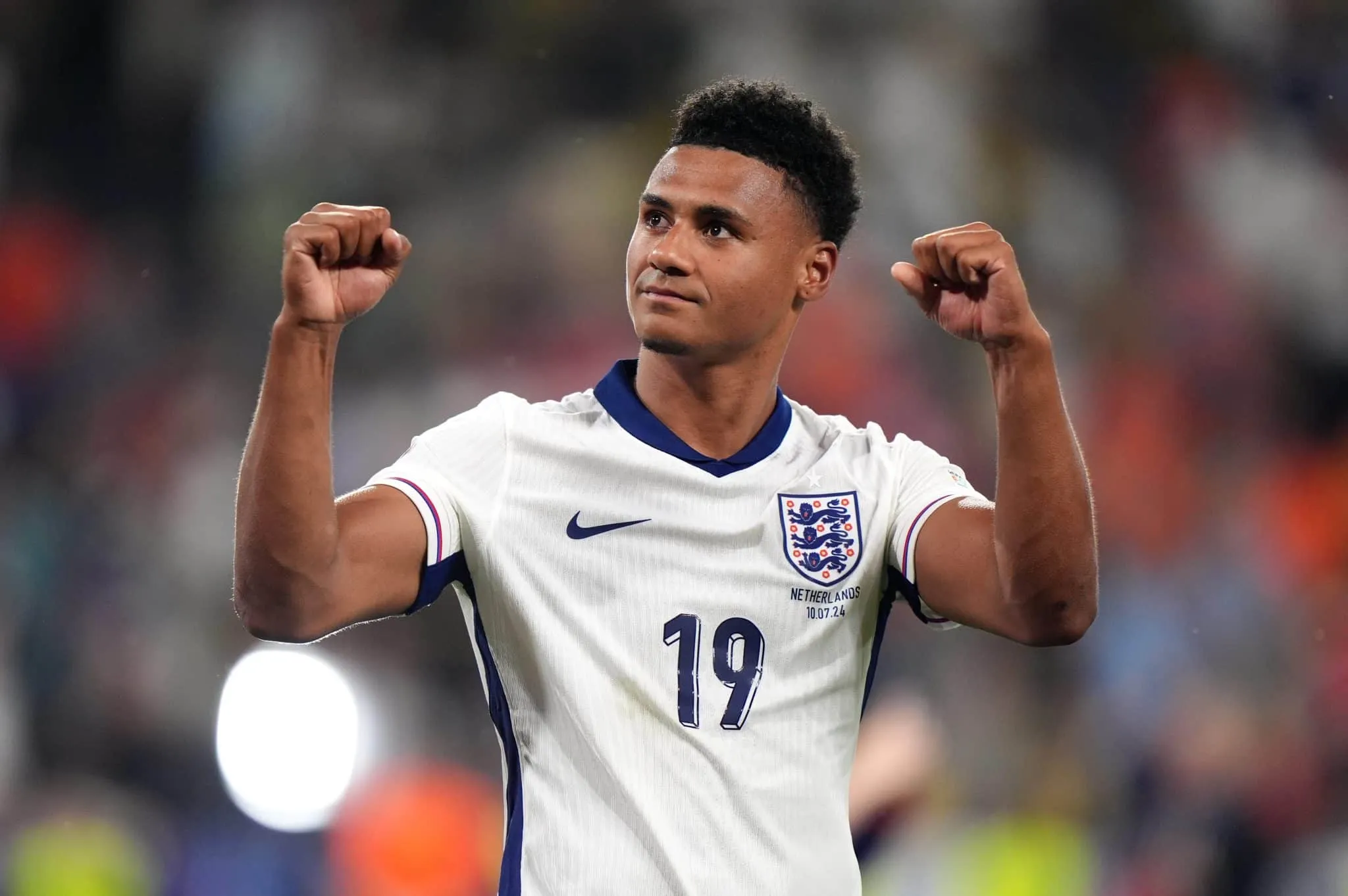 Her&oacute;i da Inglaterra na Euro j&aacute; jogou contra o Tupi de Minas Gerais por time inspirado no Fluminense