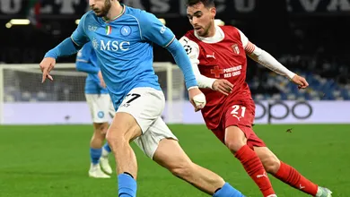 Napoli sonha com a zona de Champions da Serie A, mas precisa bater um motivado Cagliari