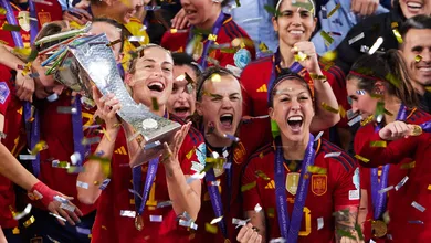 Sele&ccedil;&atilde;o espanhola campe&atilde; da Nations League feminina recebeu 65 vezes menos que masculina