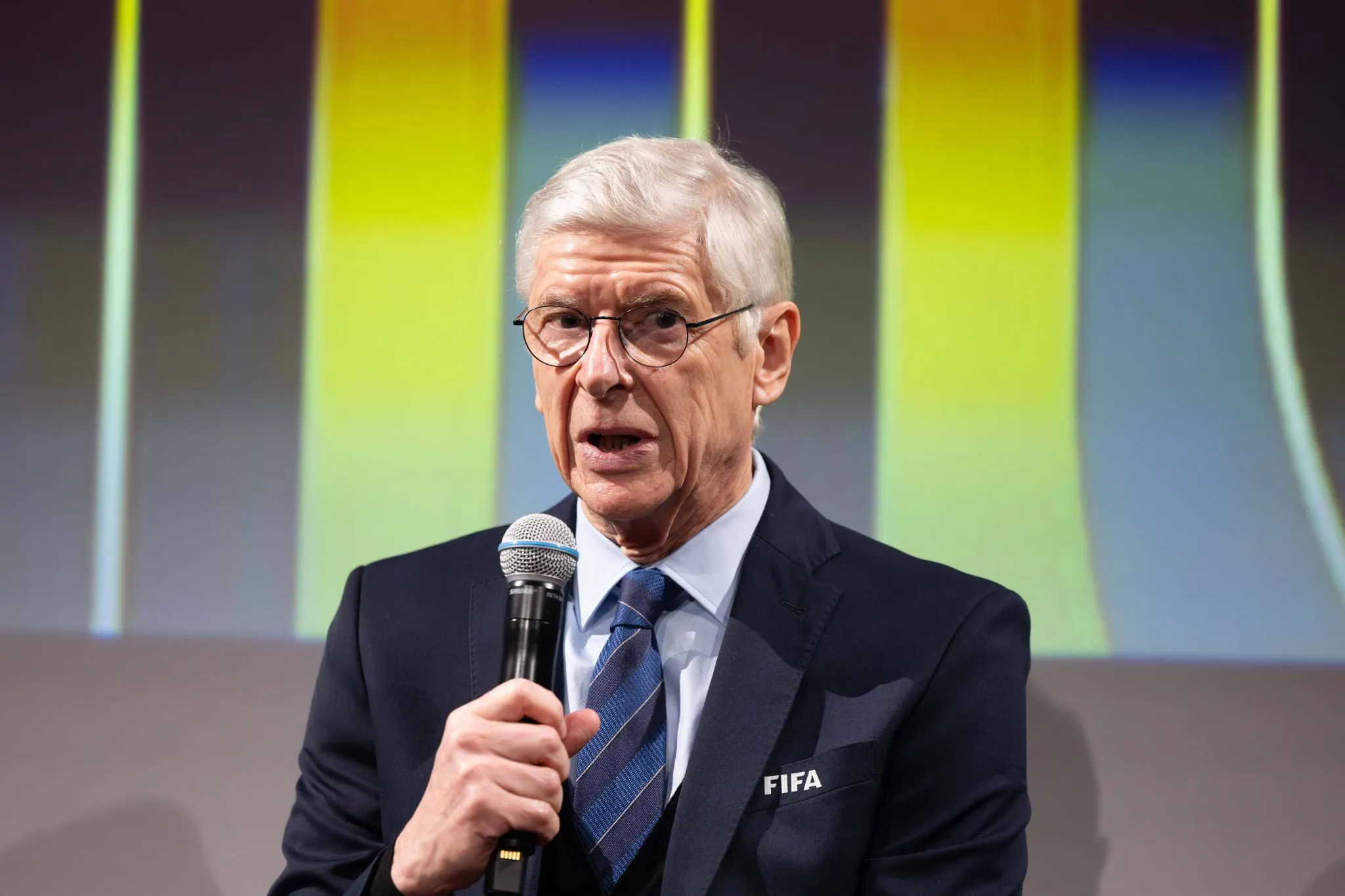 Ars&egrave;ne Wenger, um dos idealizadores de diversas mudan&ccedil;as no futebol