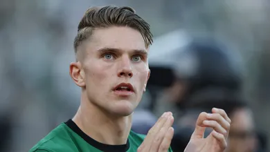 Arsenal e Chelsea devem travar briga milion&aacute;ria por destaque do futebol sueco