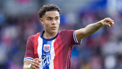 Como o RB Leipzig superou a concorr&ecirc;ncia da Premier League para fechar com o &lsquo;Neymar da Noruega&rsquo;