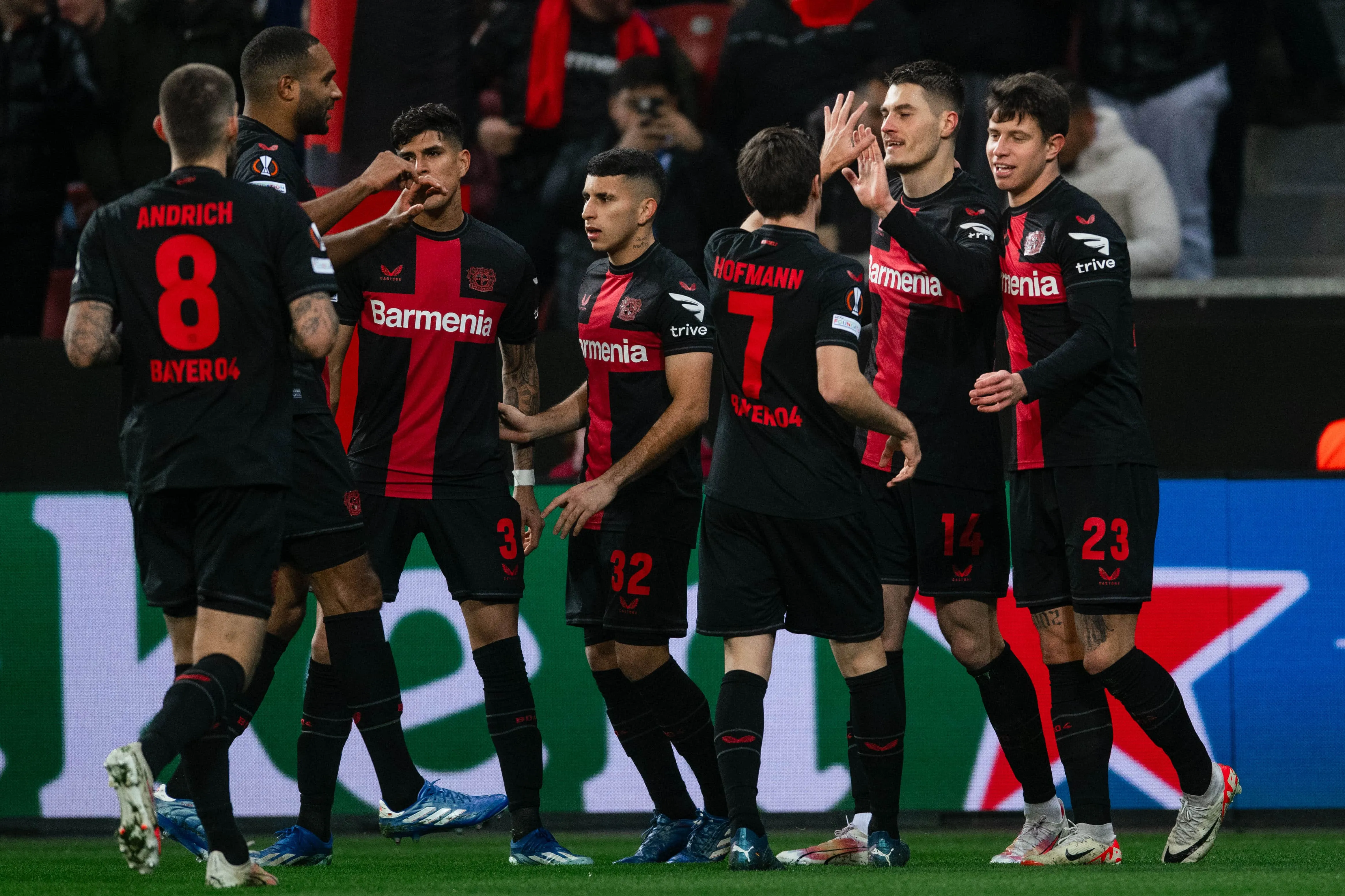 A pausa de inverno na Alemanha se aproxima, e o Leverkusen tem uma miss&atilde;o at&eacute; l&aacute;: manter a lideran&ccedil;a