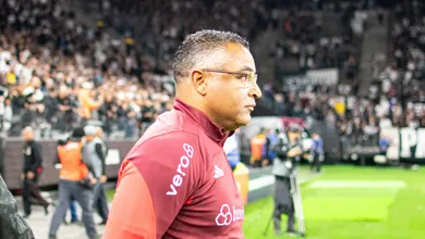 Roger explica como &lsquo;largura&rsquo; do Inter gerou dificuldades contra o Corinthians