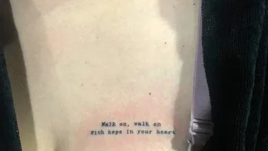Falamos com uma torcedora do Liverpool que fez uma tatuagem ap&oacute;s a virada sobre o Barcelona