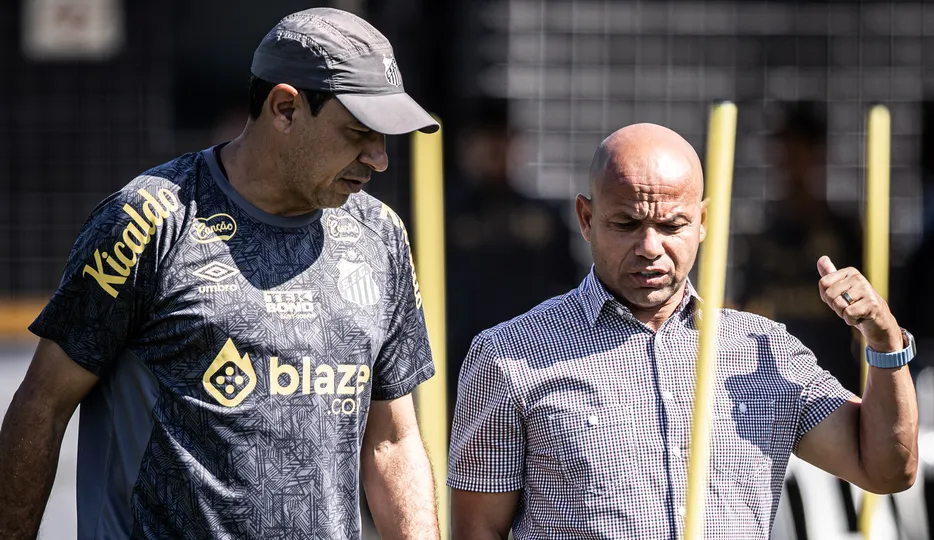 Carille e Leo no CT Rei Pel&eacute;