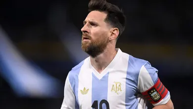 &lsquo;Cristiano Ronaldo limitado &eacute; melhor do que Messi&rsquo;, diz lenda argentina
