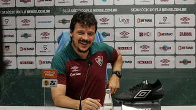 Diniz elogia Fluminense, mas segue filosofia antes do Mundial: o time nunca est&aacute; pronto